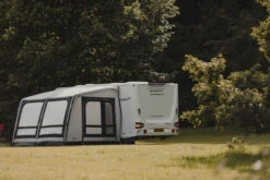Vango Airbeam Vango Balletto Air 390 Elements Shield Caravan Awning (2023) 13 Vango Airbeam Vango Balletto Air 390 Elements Shield Caravan Awning (2023) -Outwell Store van 22 lifestyle balletto shield 390 hi 45 medium